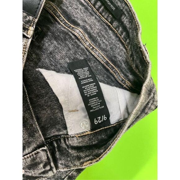 Kendall + Kylie Drifter High-rise Acid Wash Raw Hem Shorts, 9/29 - Picture 3 of 7